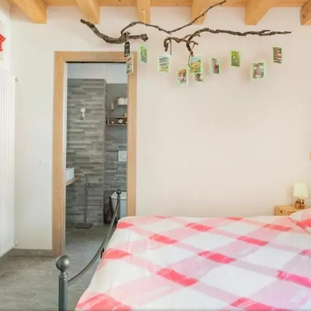 Foresteria Vecchiascuola Pianazzola Bed & Breakfast *