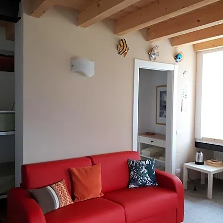 Bed & Breakfast Foresteria Vecchiascuola Pianazzola 3*