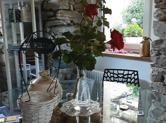 Foresteria Vecchiascuola Pianazzola Bed & Breakfast